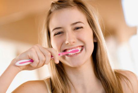 perawatan gigi, cara merawat gigi, cara membersihkan gigi