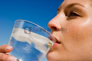 air, minum air, manfaat air, khasiat air, manfaat minum air, terapi air
